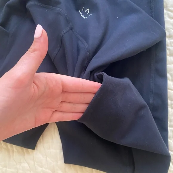 Beyond yoga POWERBEYOND Strive Pocket Midi Legging - Picture 7 of 9